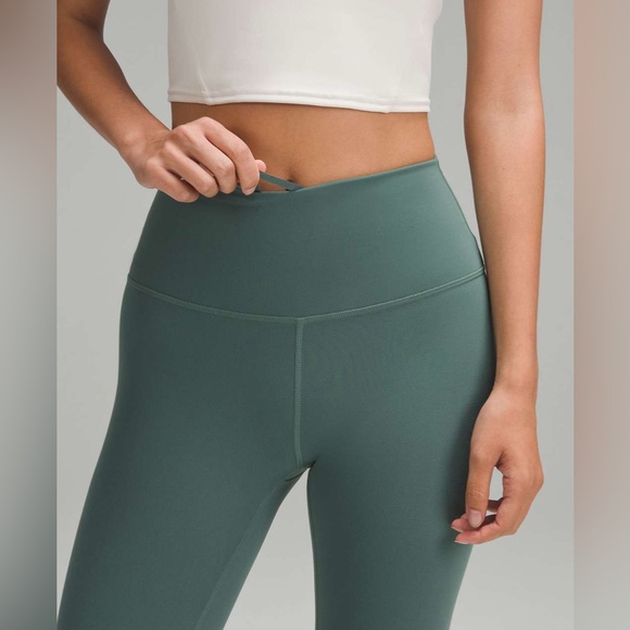 Lululemon Wunder Train High-Rise Tight / Leggings 28” Size 4 Medium Forest - Picture 6 of 7